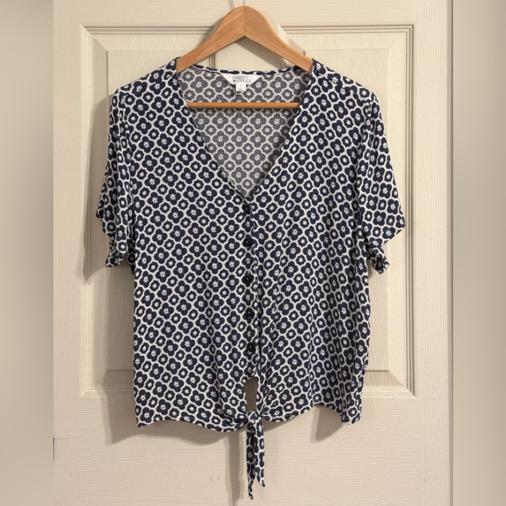 Market & Spruce button down tie front top